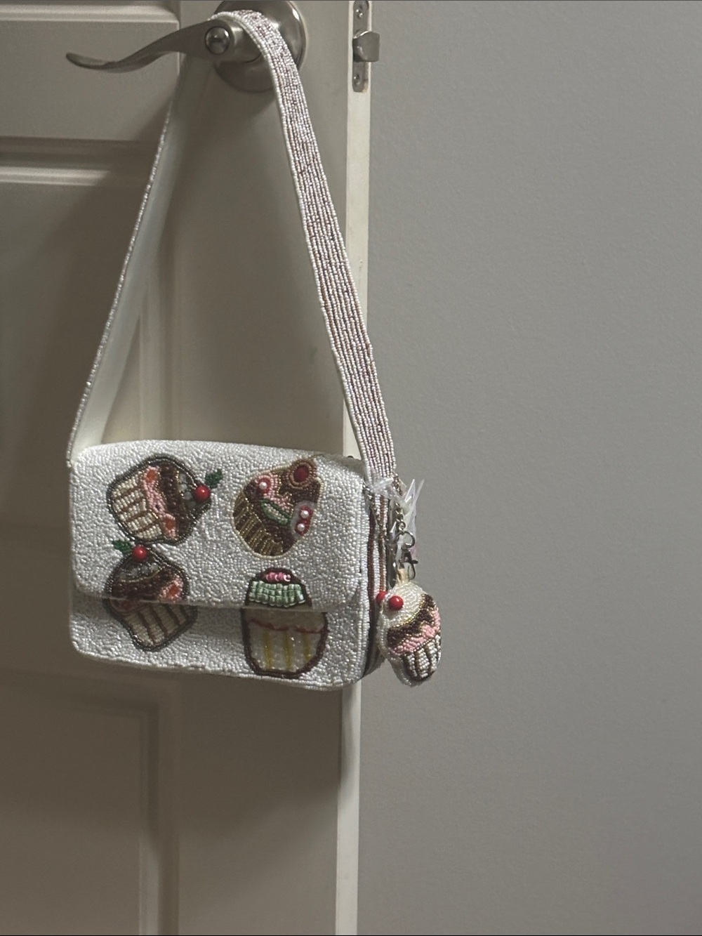 Beaded Cupcake Crossbody Bag - White